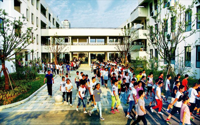 实验中学湘江路校区投入使用